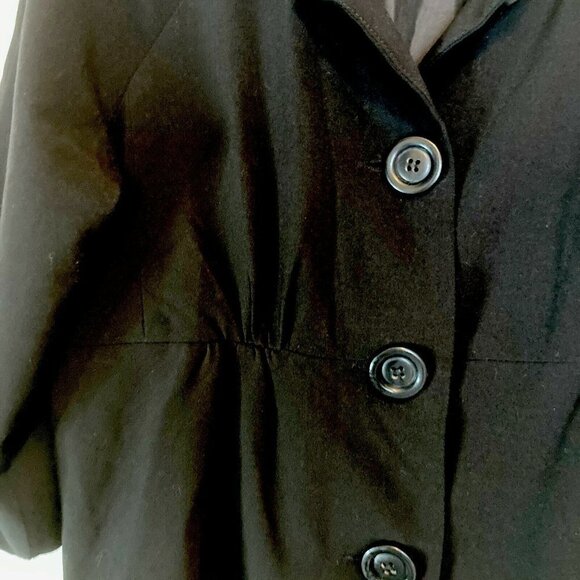 WD NY Women’s  Empire 3-Button Collared  Crop Black Blazer Lined Jacket Size 10 - Picture 4 of 10